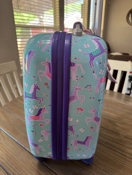 Pottery Barn Kids Girls Mackenzie Unicorn Hard Sided Spinner Travel Suit Case. - Picture 4 of 16